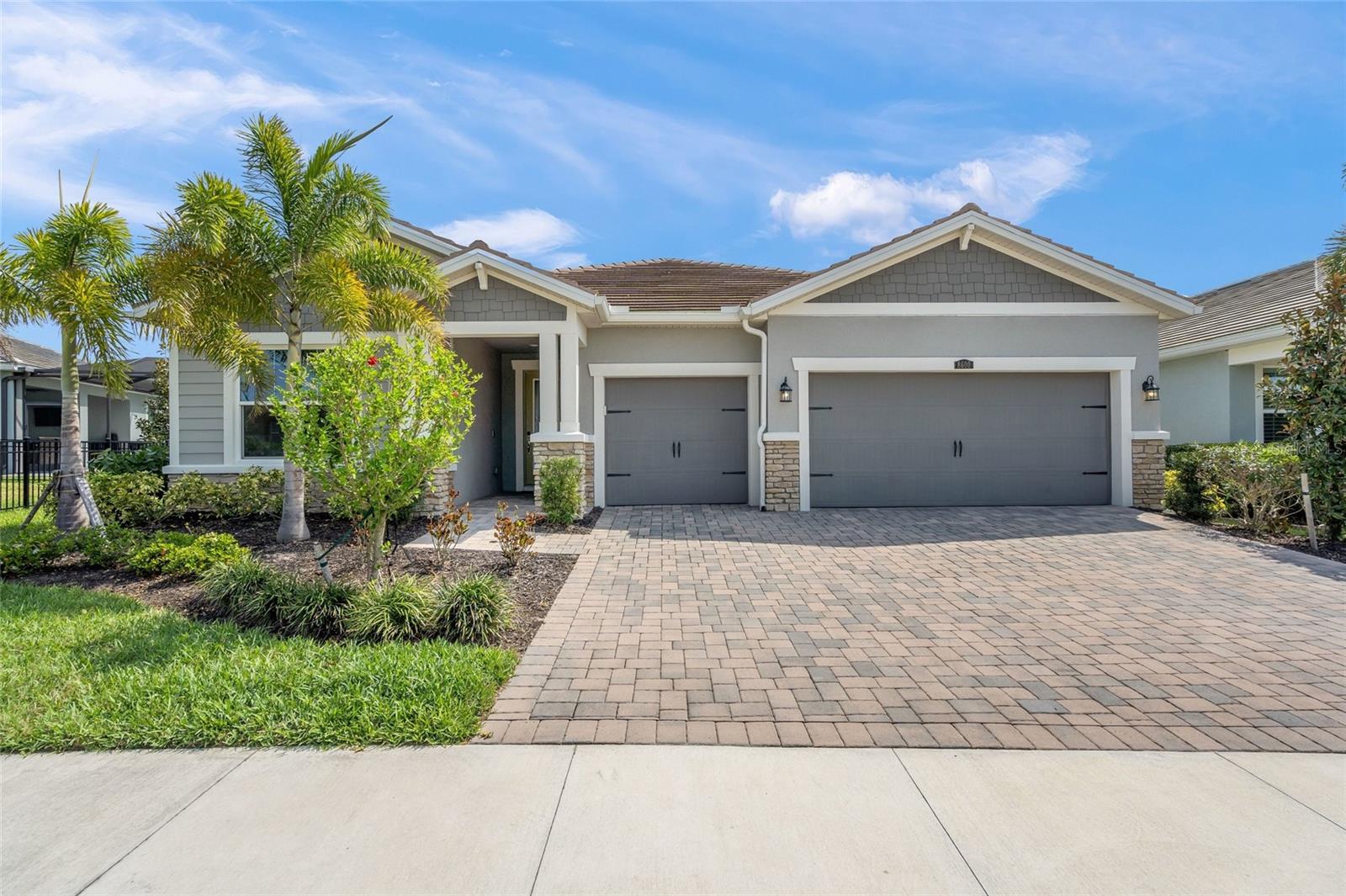 Photo of 8600 SUNDANCE LOOP SARASOTA FL 34238