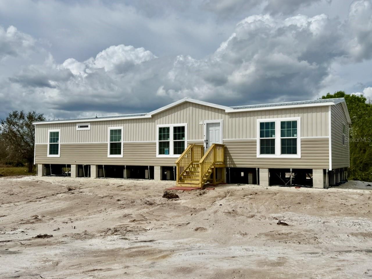 Photo of 15033 NW 264TH STREET OKEECHOBEE FL 34972