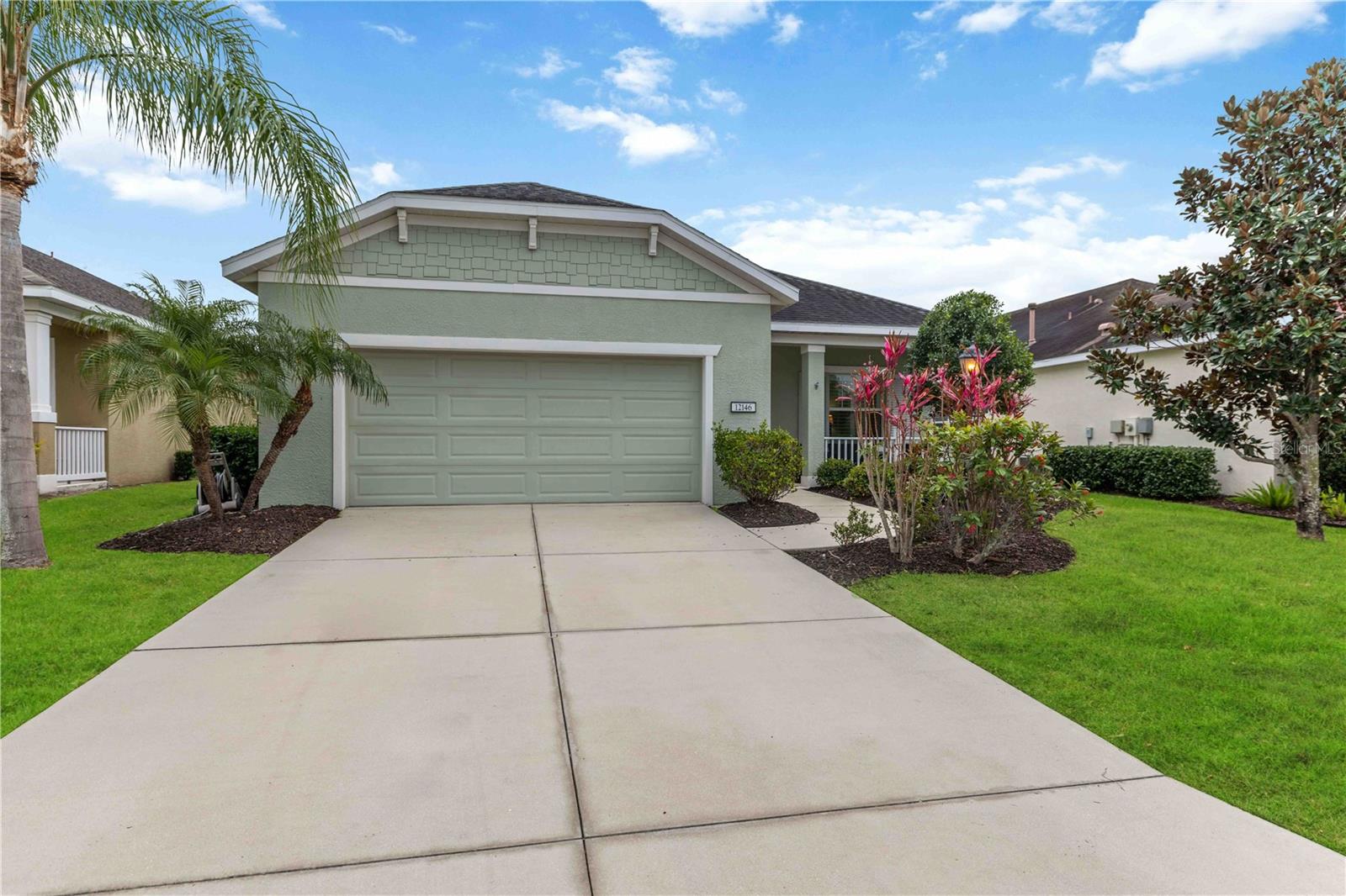 Photo of 12146 LONGVIEW LAKE CIRCLE BRADENTON FL 34211