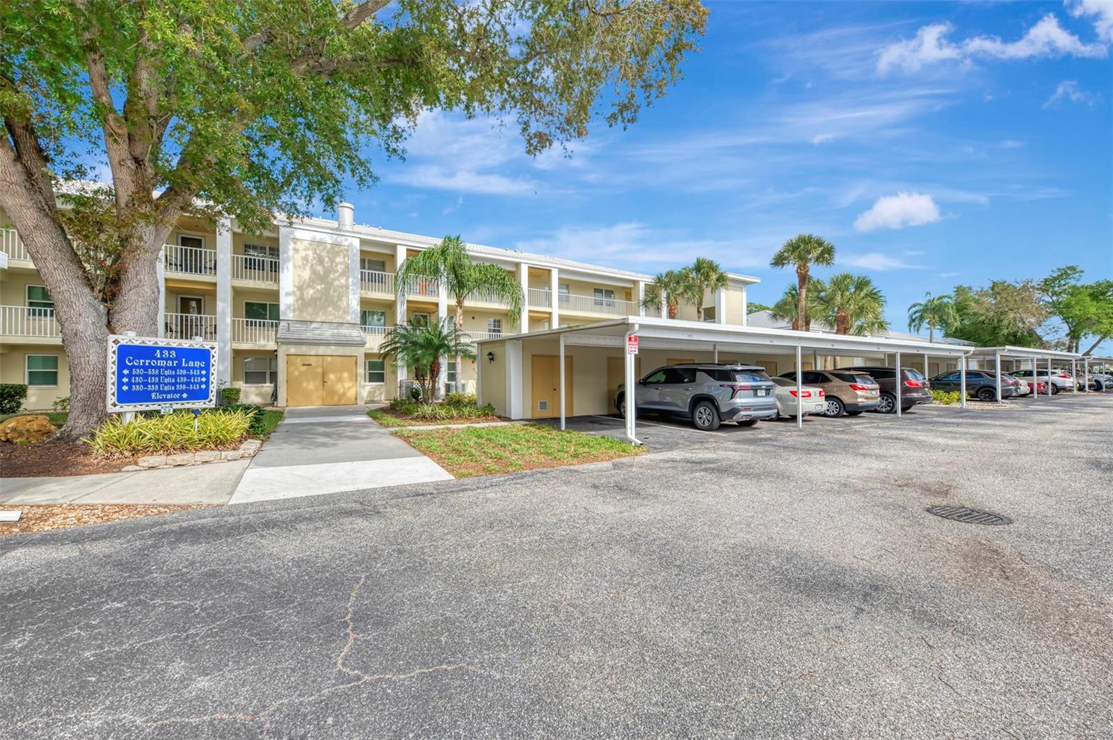 Photo of 433 CERROMAR LANE #341 VENICE FL 34293