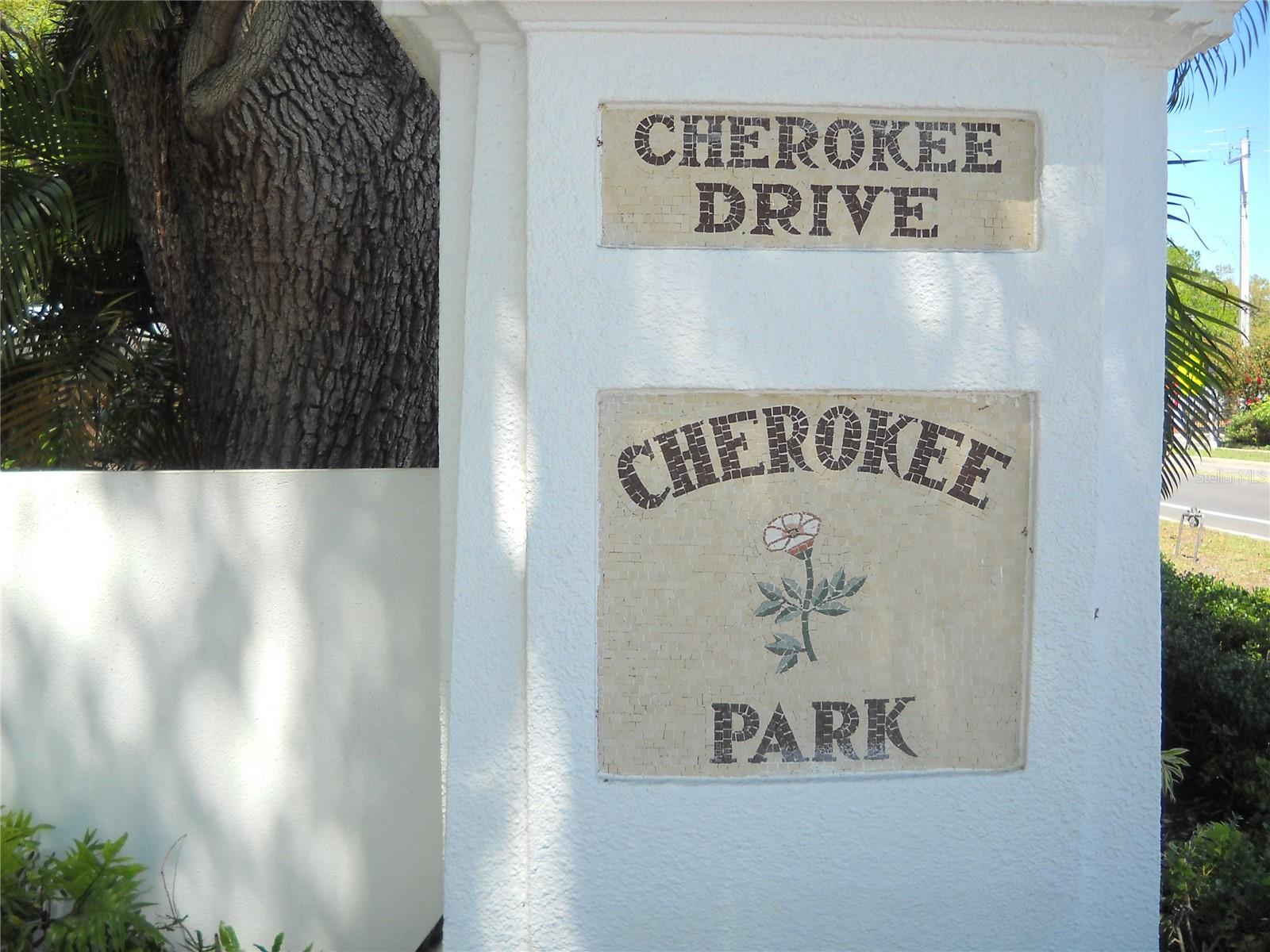 Photo of 1749 CHEROKEE DRIVE SARASOTA FL 34239