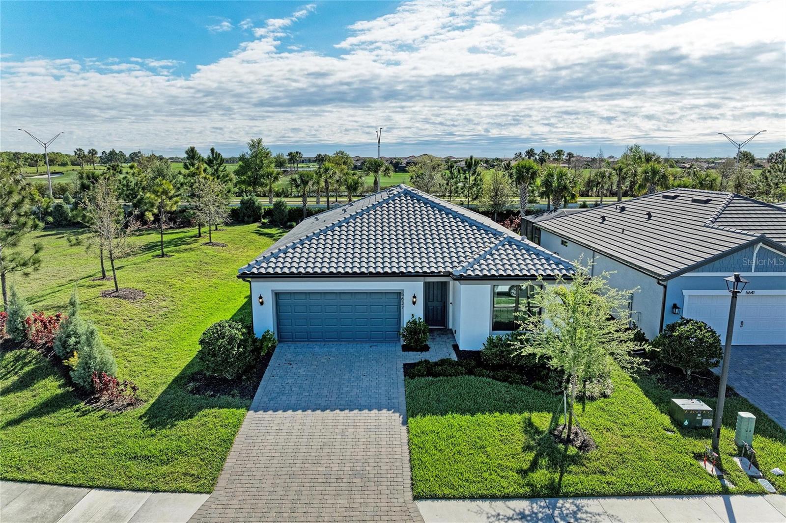 Photo of 5637 SILVERSIDE PINE COURT BRADENTON FL 34211