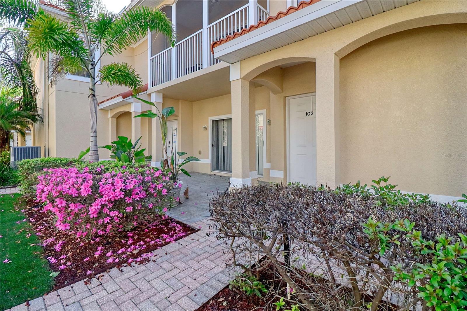 Photo of 21019 SUNPOINT WAY #102 LUTZ FL 33558
