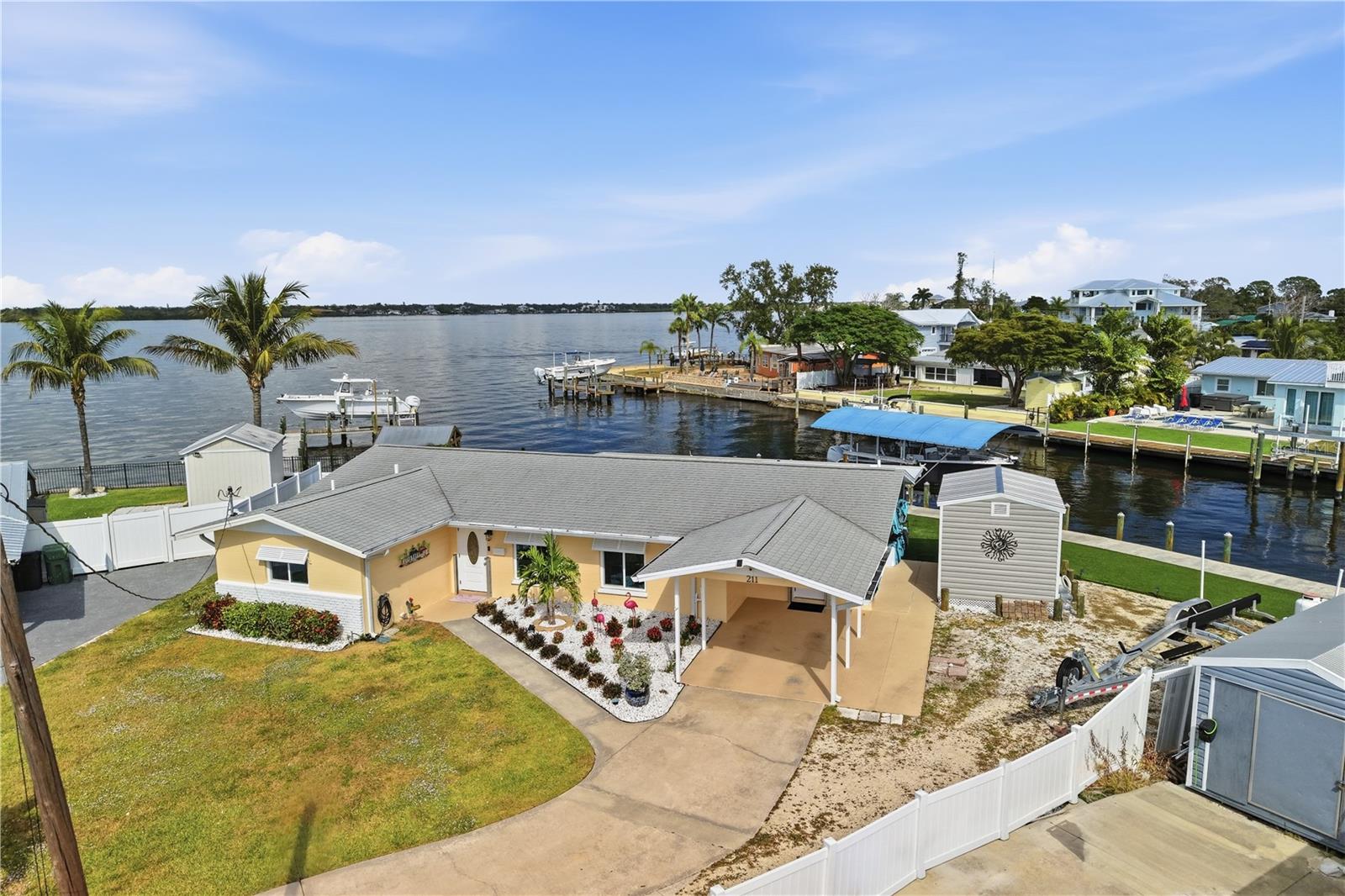 Photo of 211 21ST STREET BRADENTON FL 34208