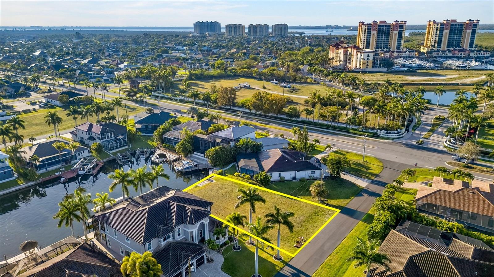 Photo of 5423 SW 17TH AVENUE CAPE CORAL FL 33914