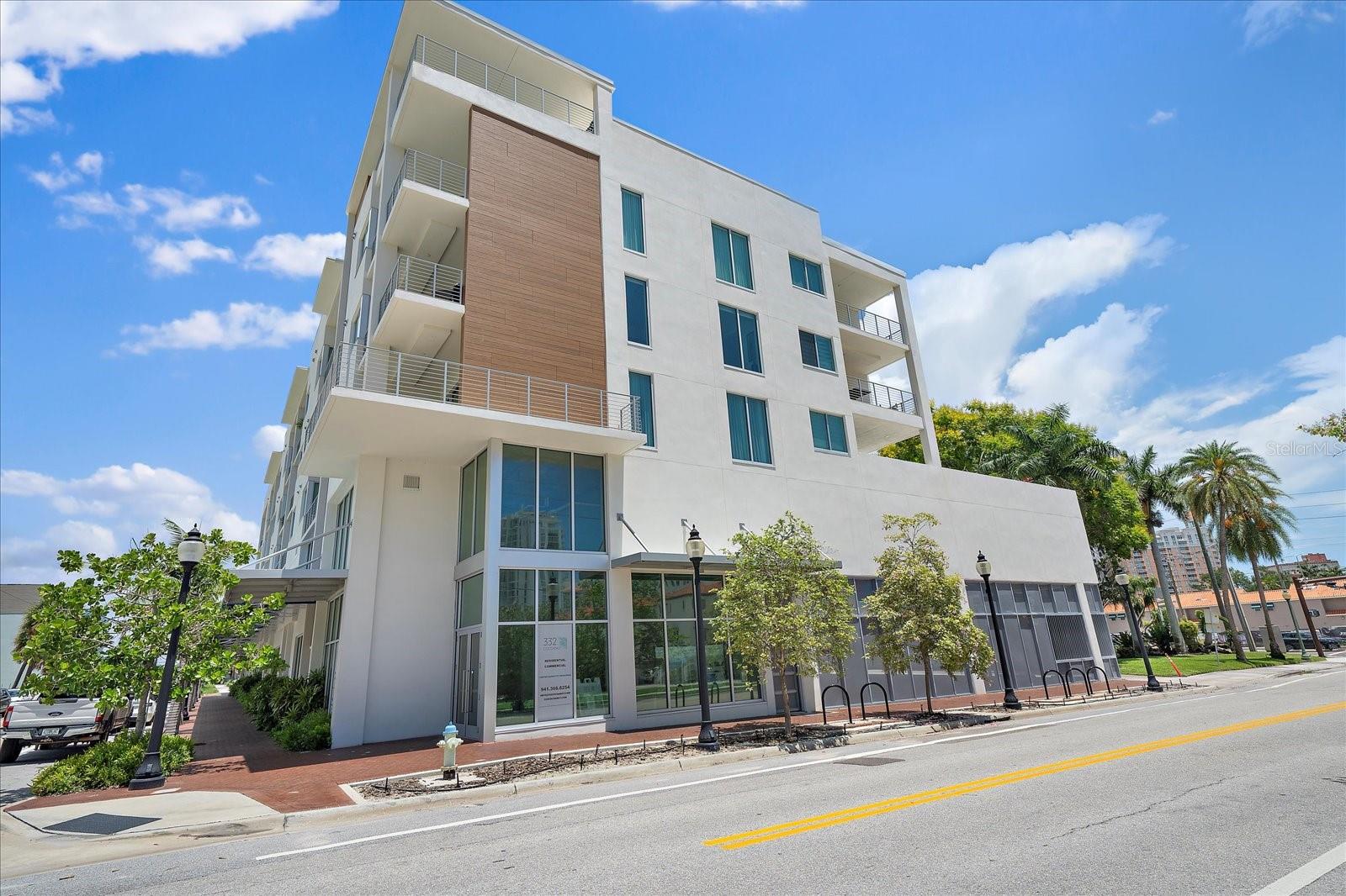 Photo of 332 COCOANUT AVENUE #406 SARASOTA FL 34236