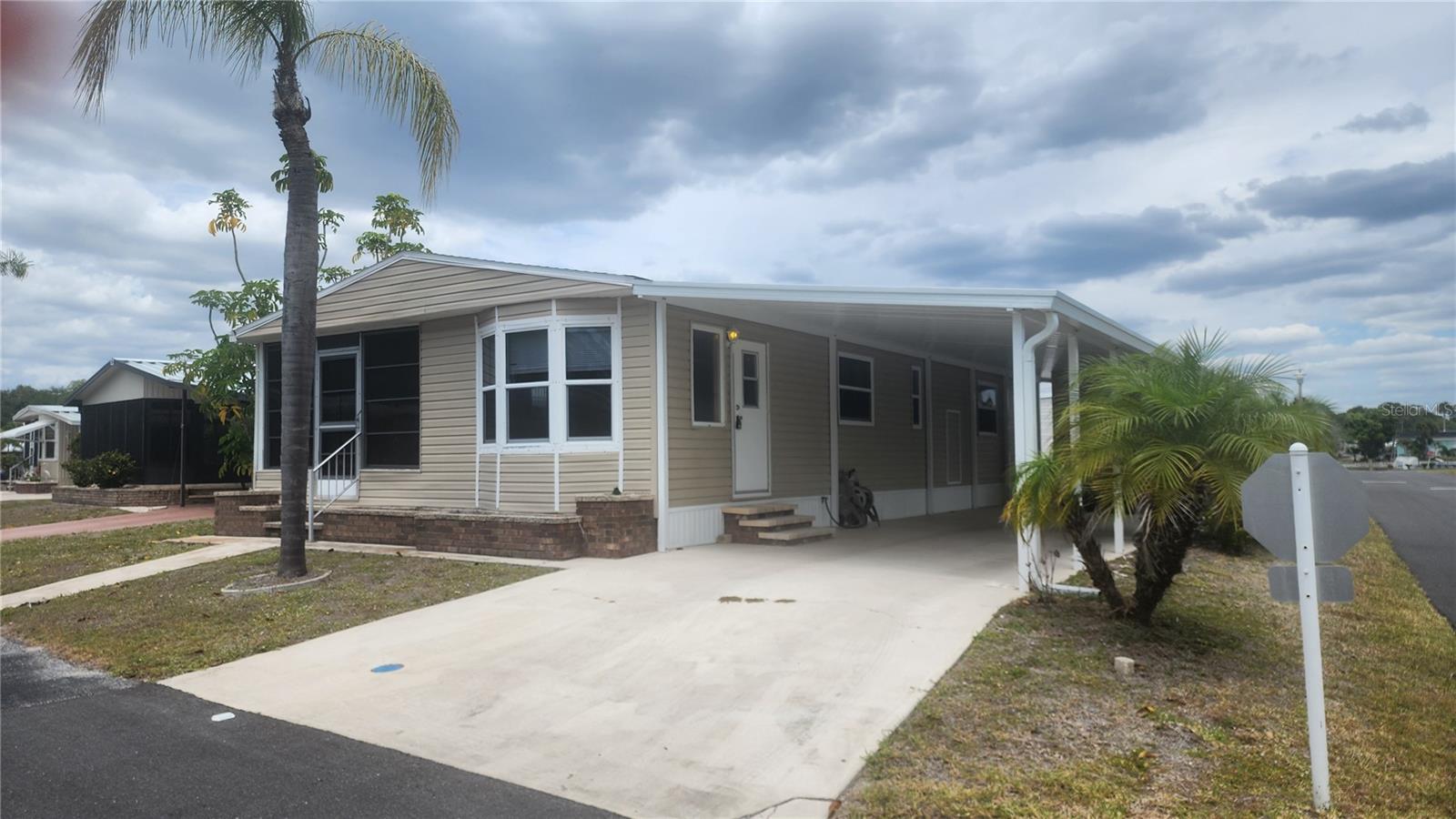 Photo of 157 N FIJI CIRCLE ENGLEWOOD FL 34223