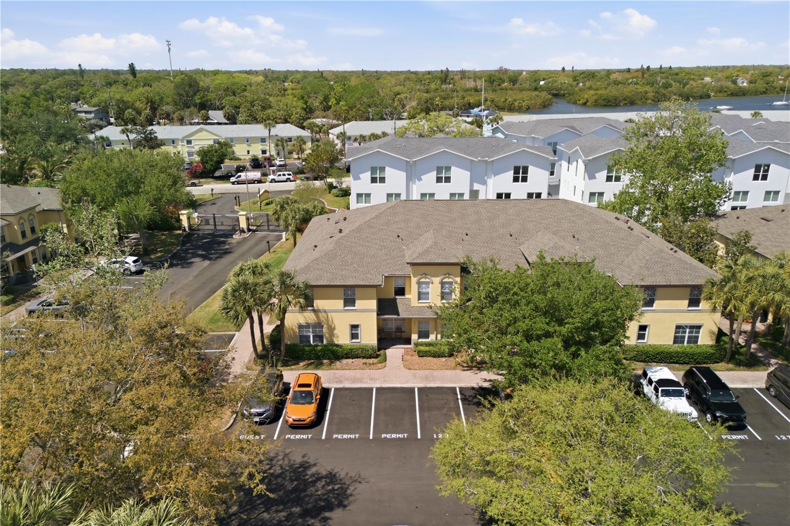 Photo of 3871 MARINER DRIVE ST PETERSBURG FL 33705