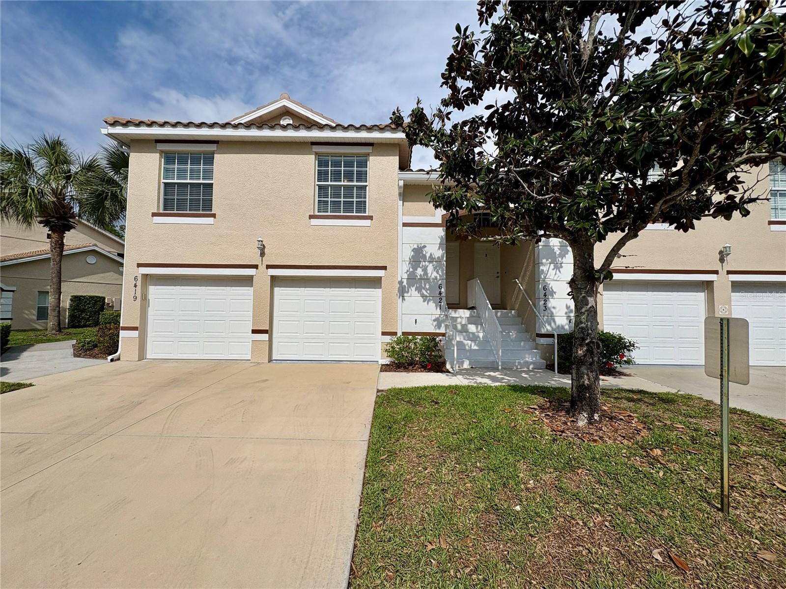 Photo of 6421 BAY CEDAR LANE BRADENTON FL 34203