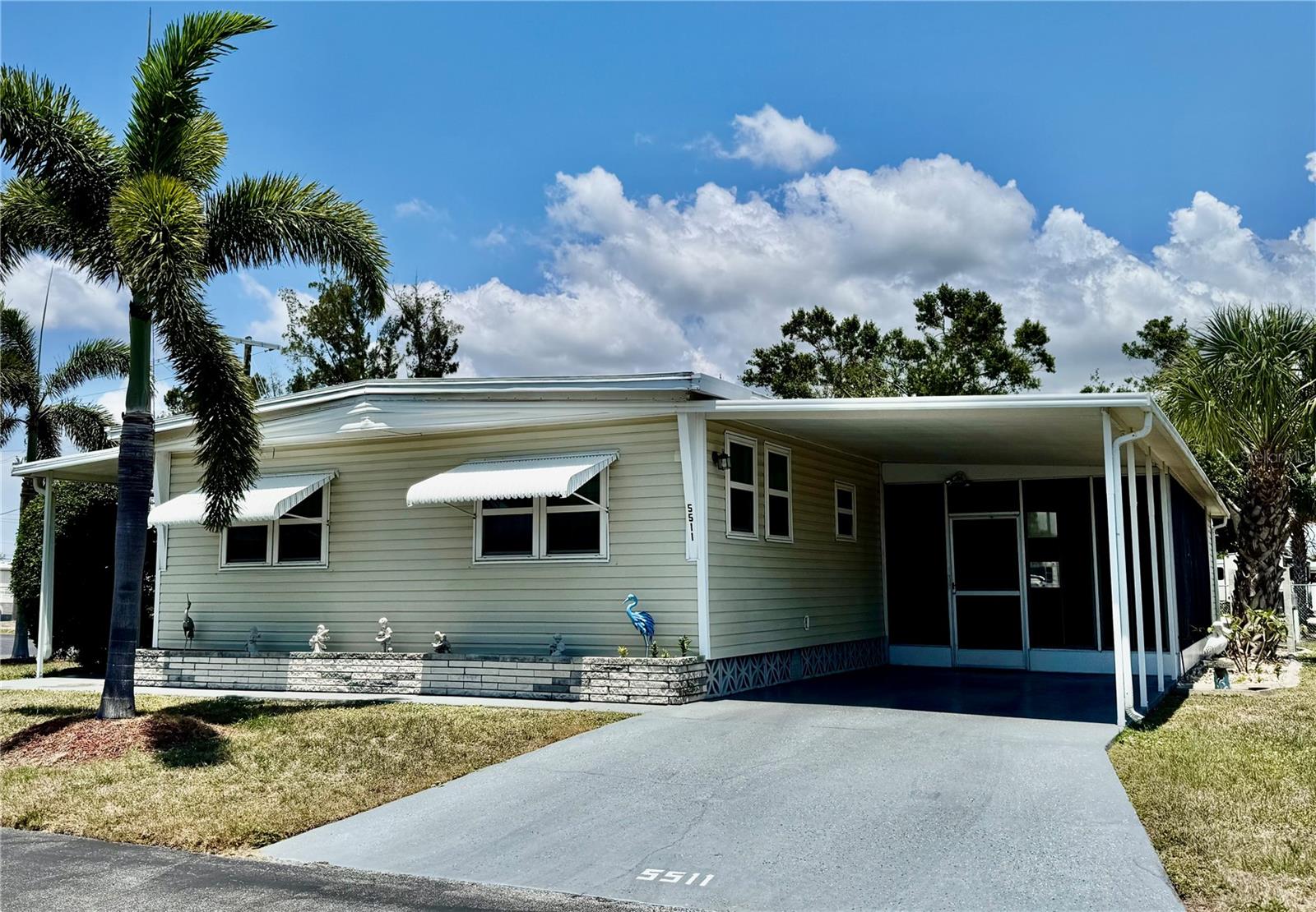 Photo of 5511 DENMARK DRIVE BRADENTON FL 34207