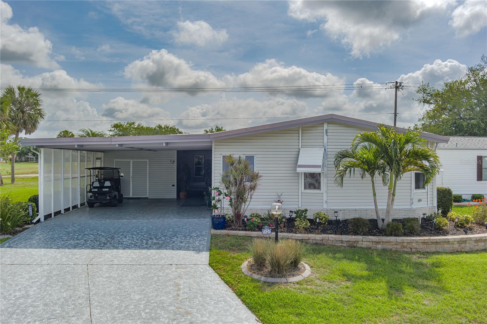 Photo of 8520 COUNTESS AVENUE CIRCLE PALMETTO FL 34221