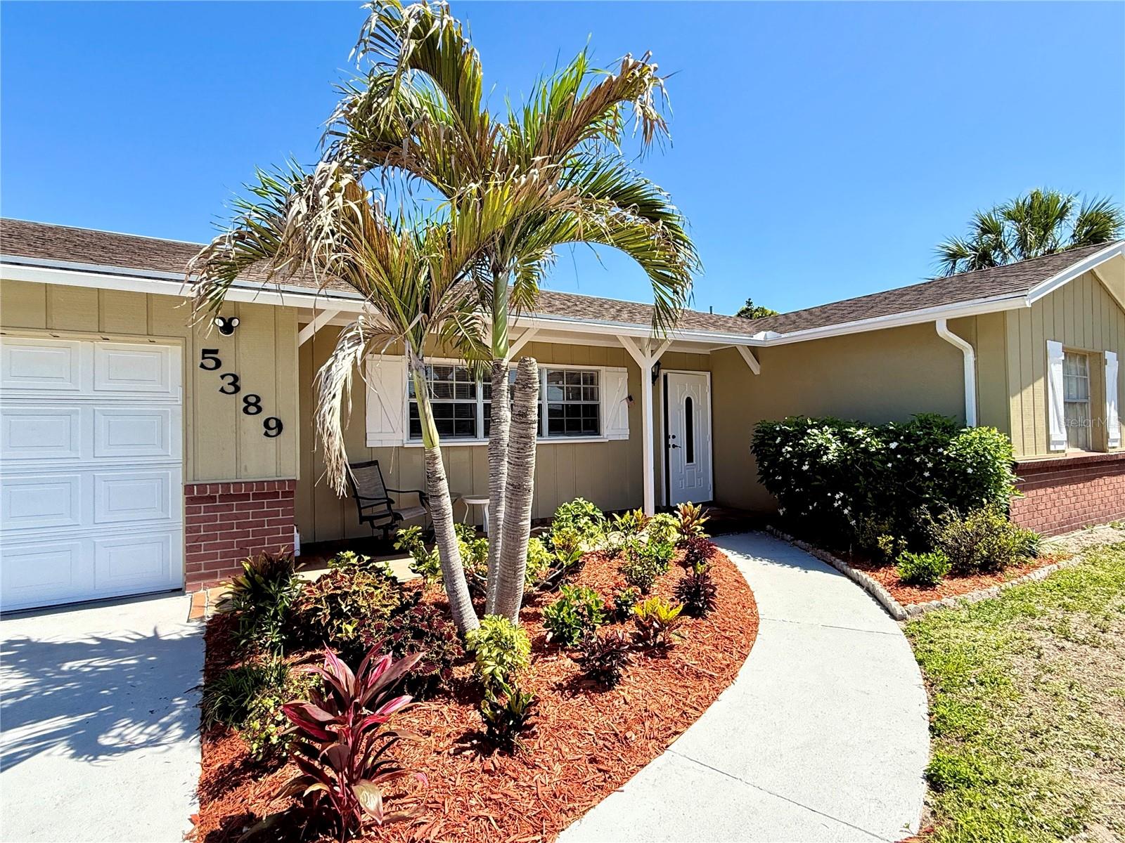 Photo of 5389 FOXWOOD DRIVE SARASOTA FL 34232