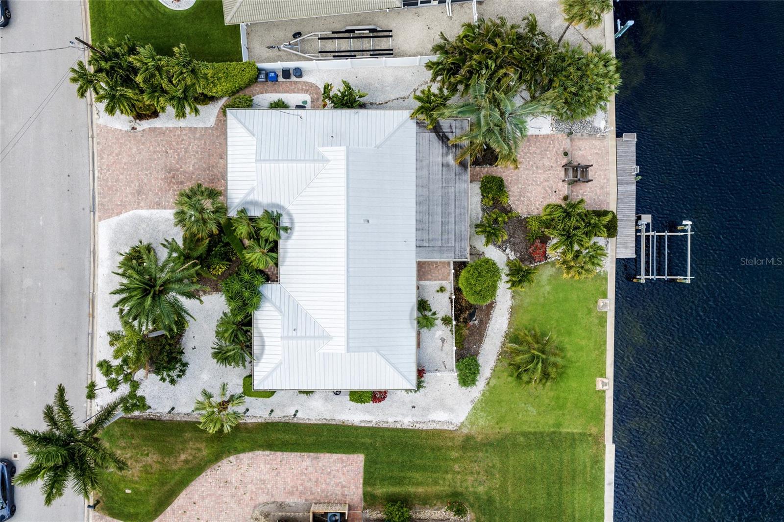 Photo of 5007 BIMINI DRIVE BRADENTON FL 34210