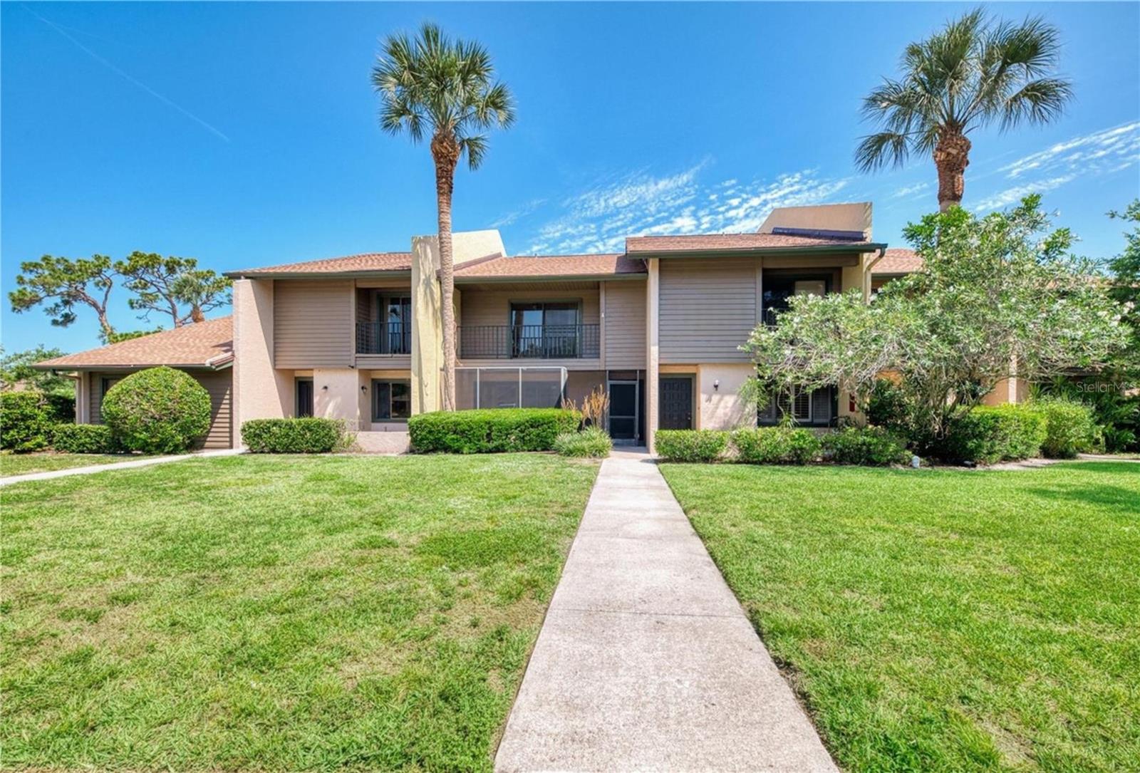 Photo of 935 SUNRIDGE WAY #B4 SARASOTA FL 34234