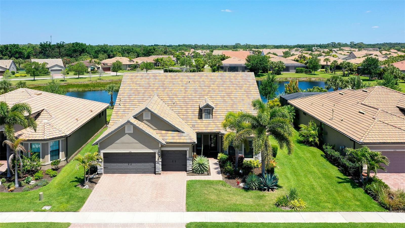 Photo of 11176 ROSEATE COURT SARASOTA FL 34238