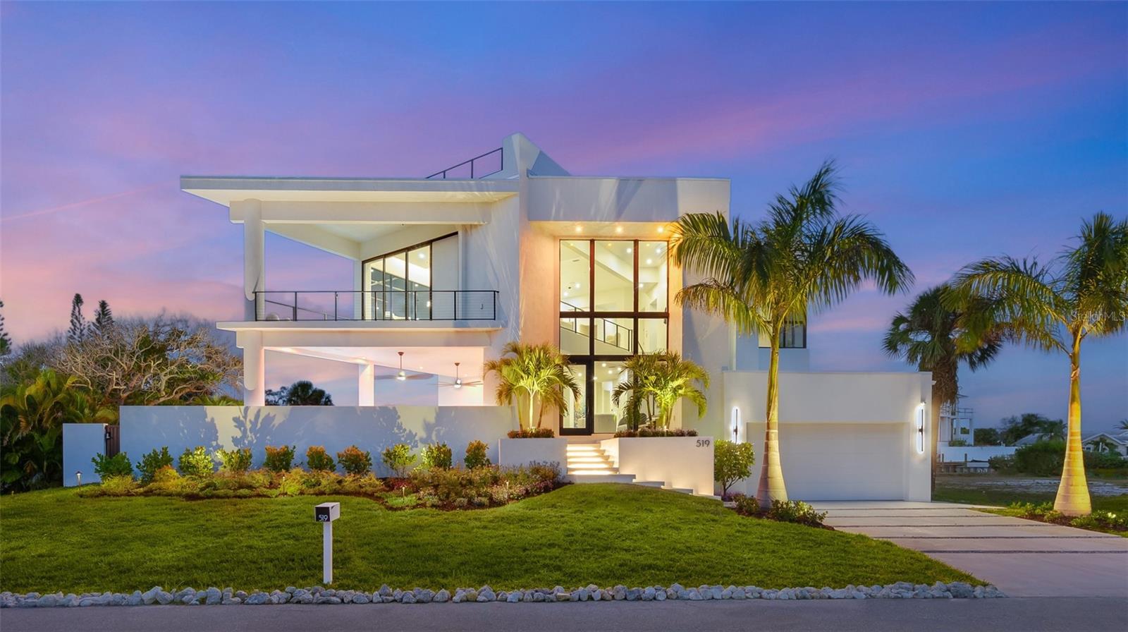 Photo of 519 ROUNTREE DRIVE LONGBOAT KEY FL 34228