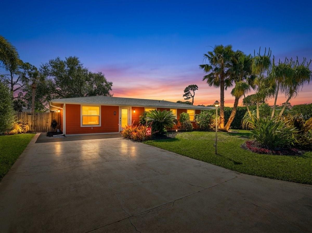 Photo of 1129 RIVIERA STREET VENICE FL 34285