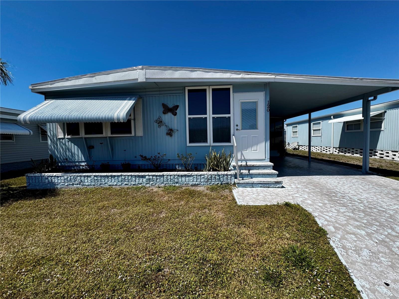 Photo of 5619 BAYSHORE ROAD #120 PALMETTO FL 34221