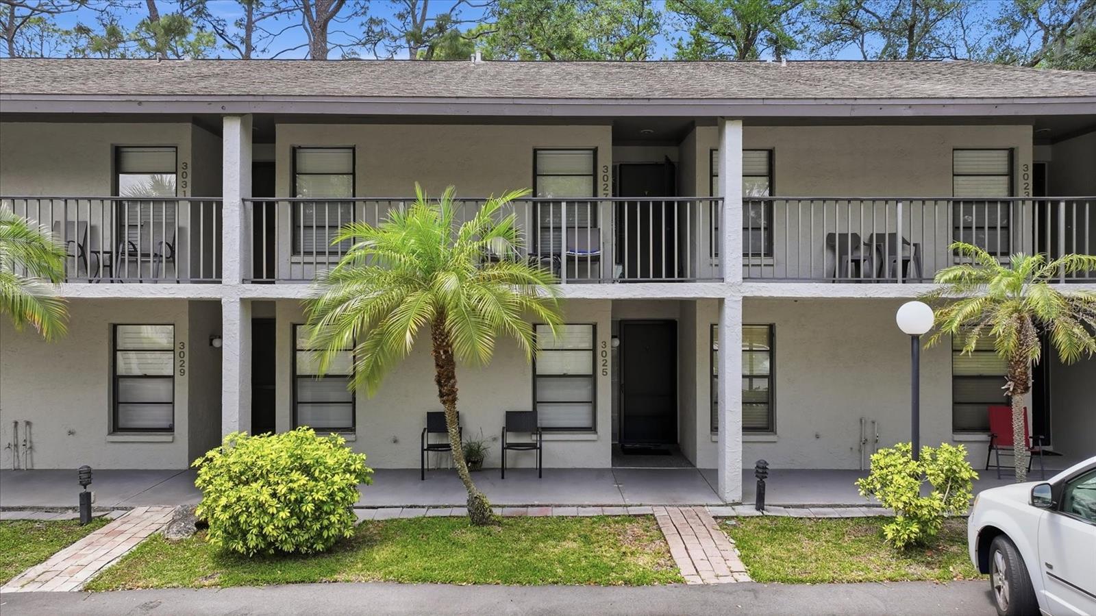 Photo of 3025 QUAIL HOLLOW #17 SARASOTA FL 34235