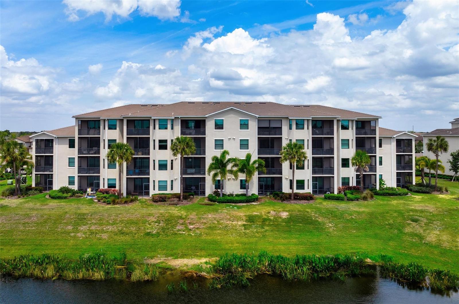 Photo of 17704 GAWTHROP DRIVE #205 BRADENTON FL 34211
