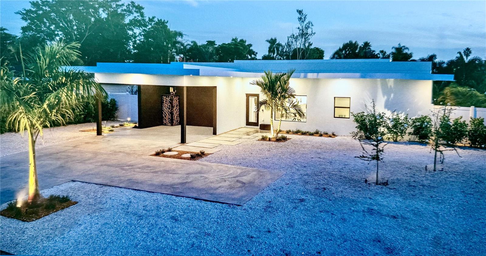 Photo of 2306 VALENCIA DRIVE SARASOTA FL 34239