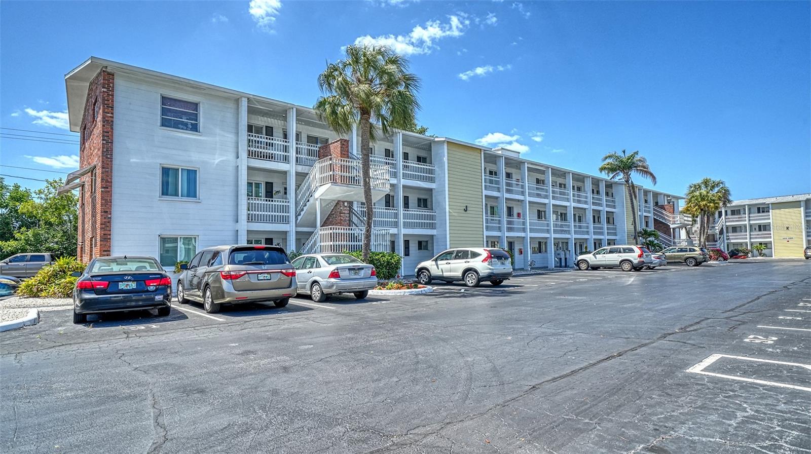 Photo of 1554 PLEASANT ROAD #J5 BRADENTON FL 34207