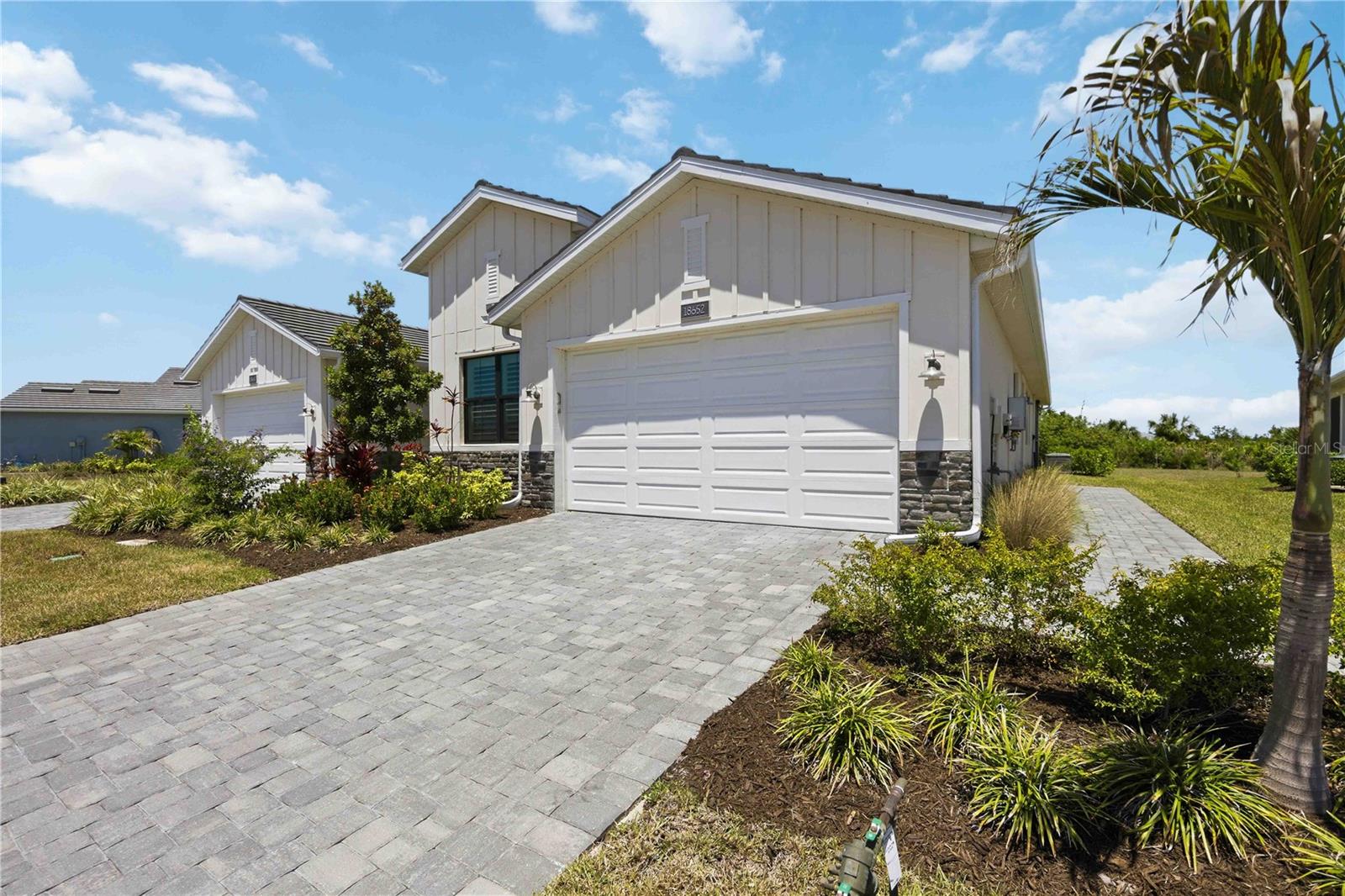 Photo of 18652 DAYSPRING PLACE VENICE FL 34293