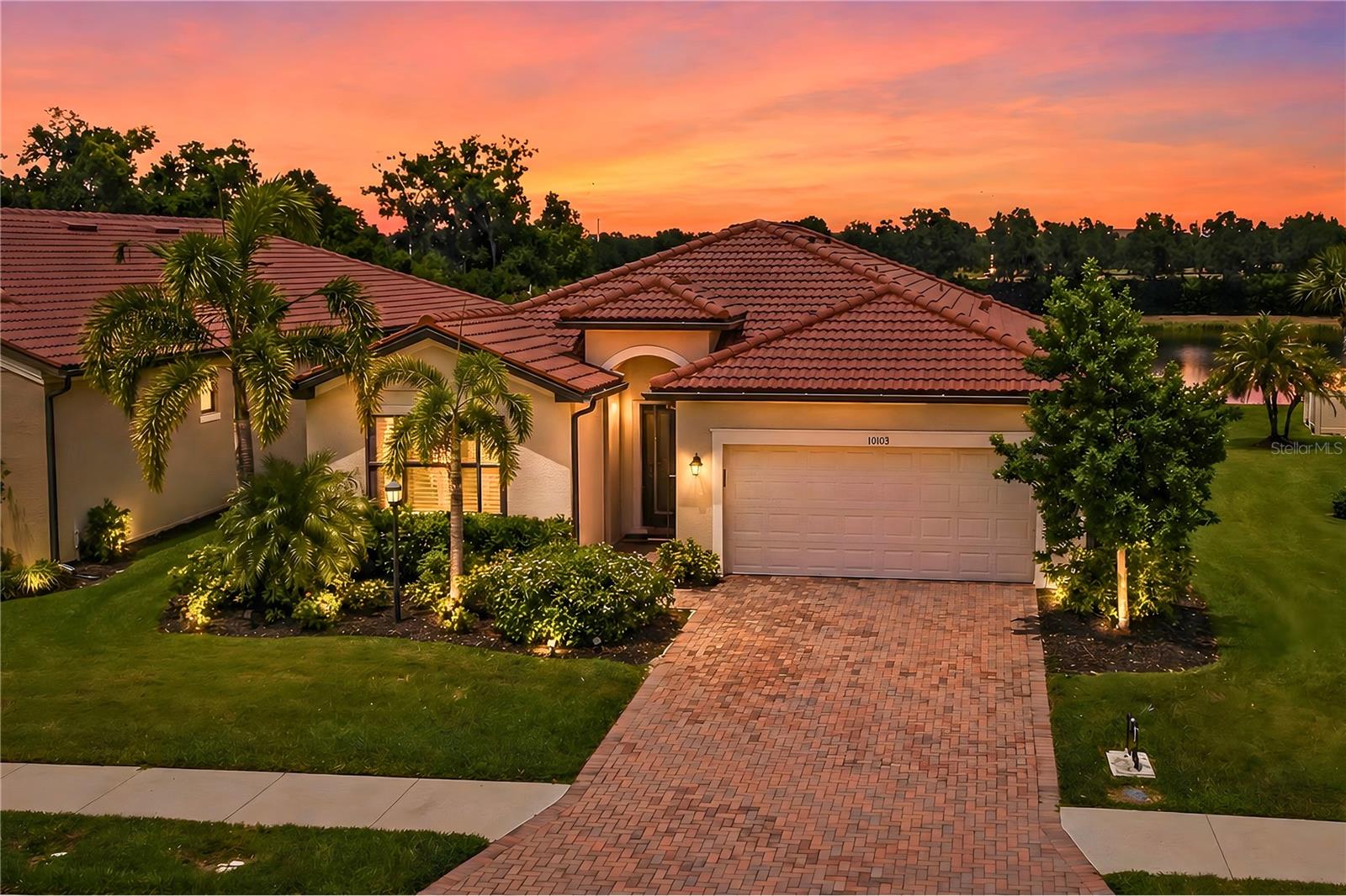 Photo of 10103 MARBELLA DRIVE BRADENTON FL 34211