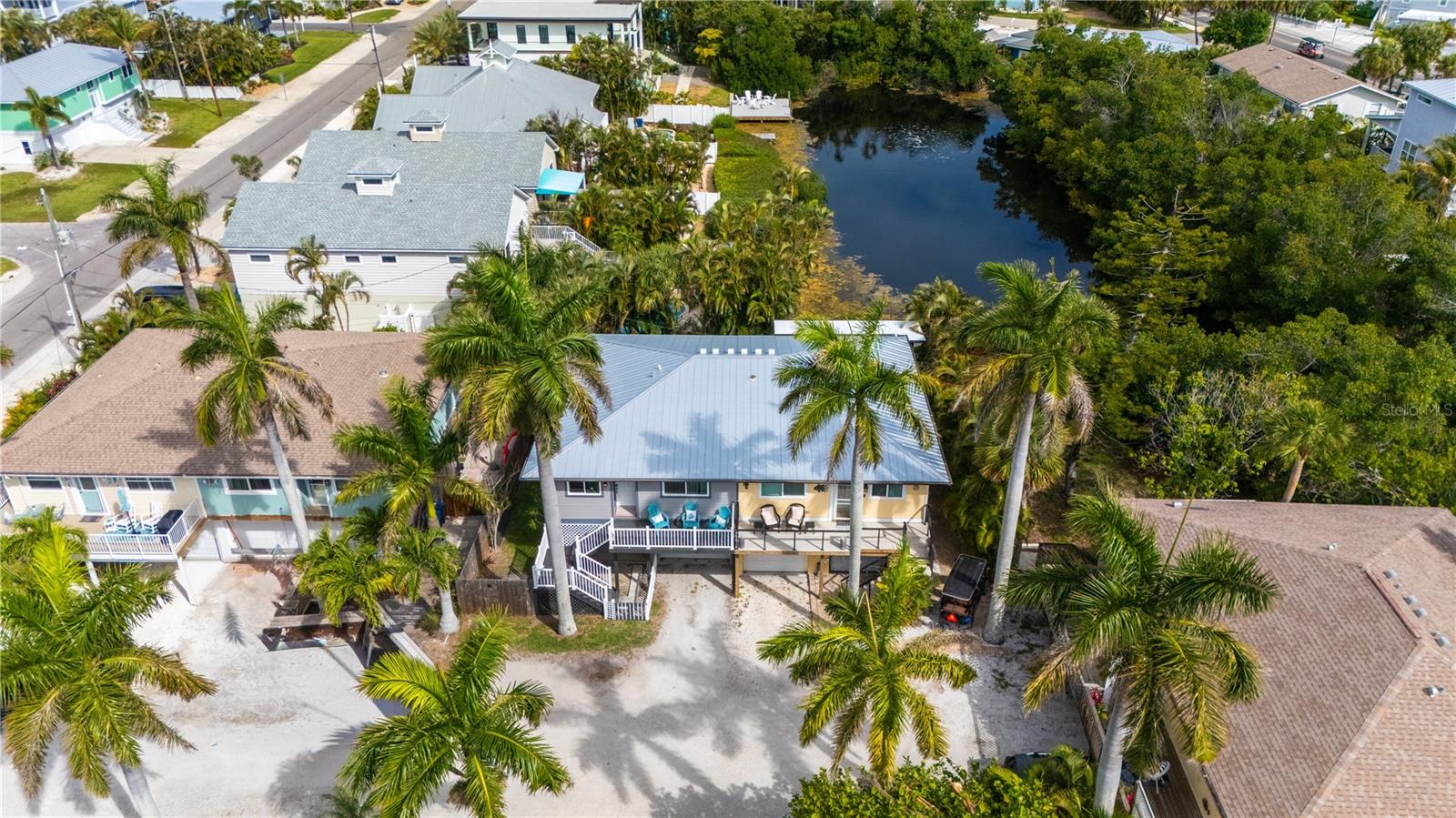 Photo of 6921 HOLMES BOULEVARD HOLMES BEACH FL 34217