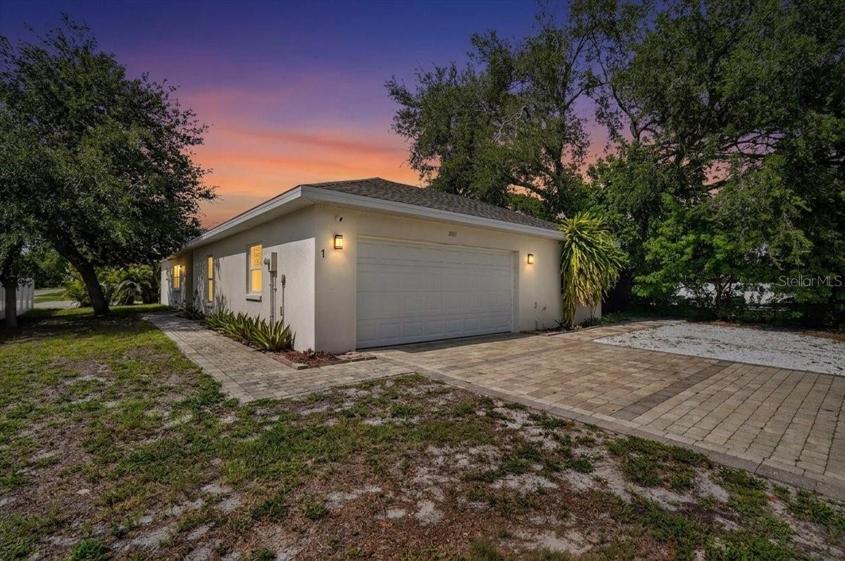 Photo of 2011 OUTER DRIVE #1 SARASOTA FL 34231