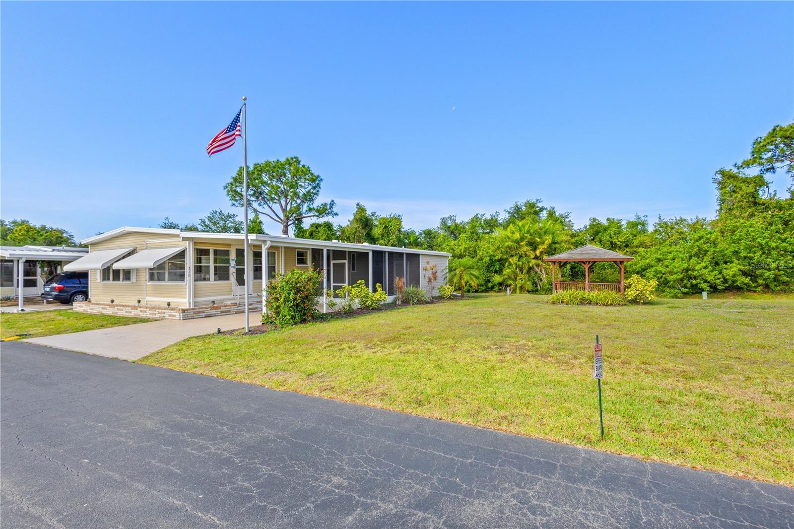 Photo of 320 TROPIC DRIVE OSPREY FL 34229