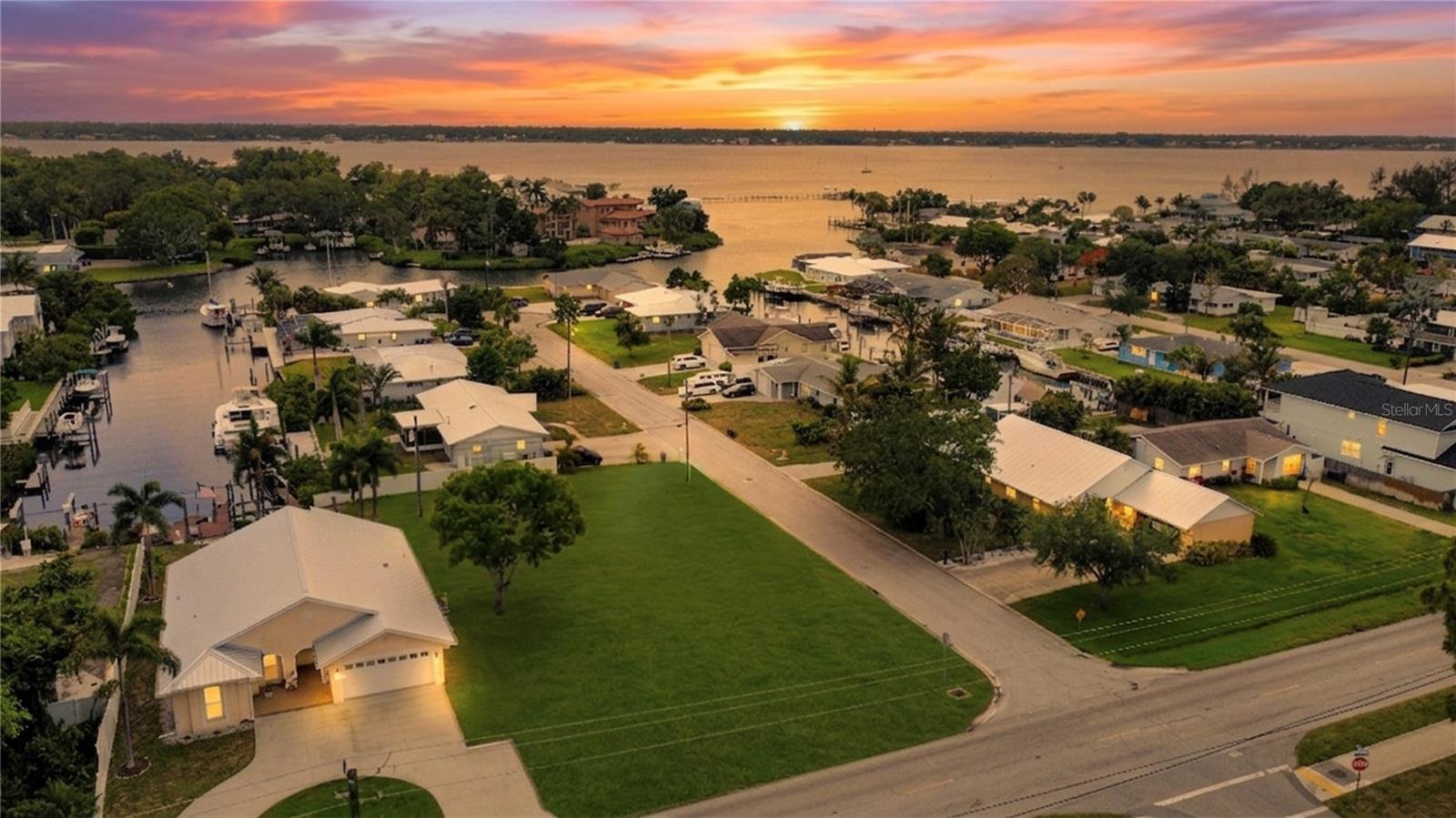 Photo of 2213 10TH STREET PALMETTO FL 34221