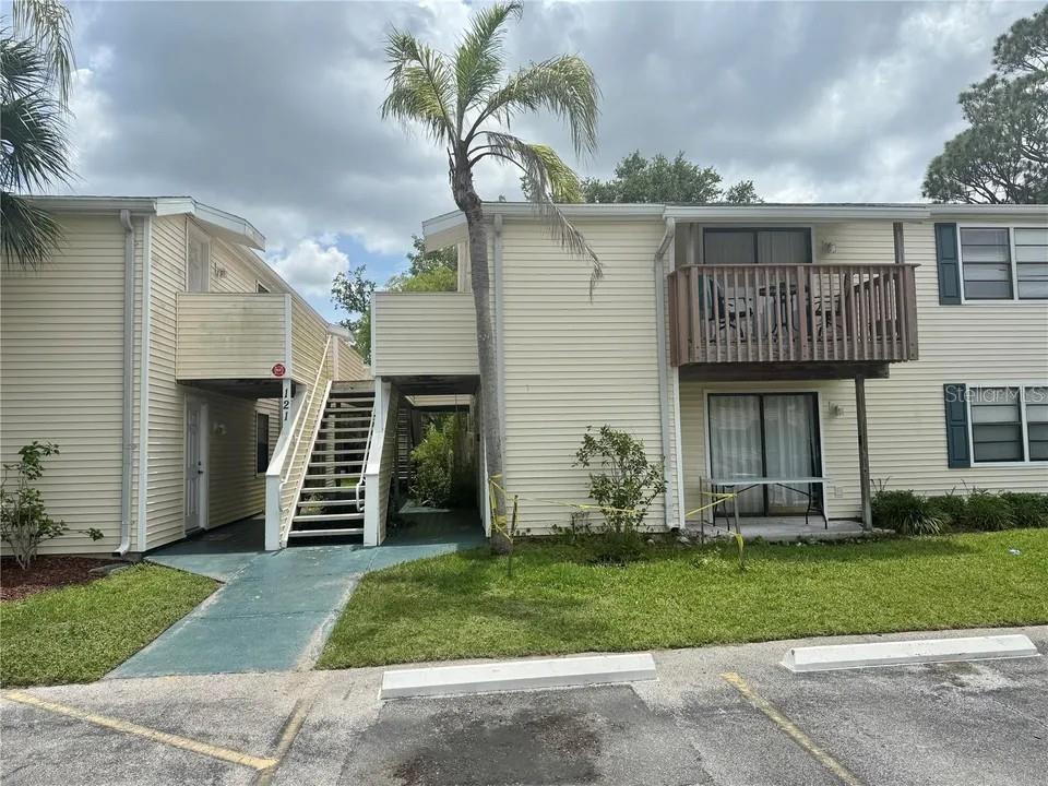 Photo of 121 LOBLOLLY COURT #C OLDSMAR FL 34677