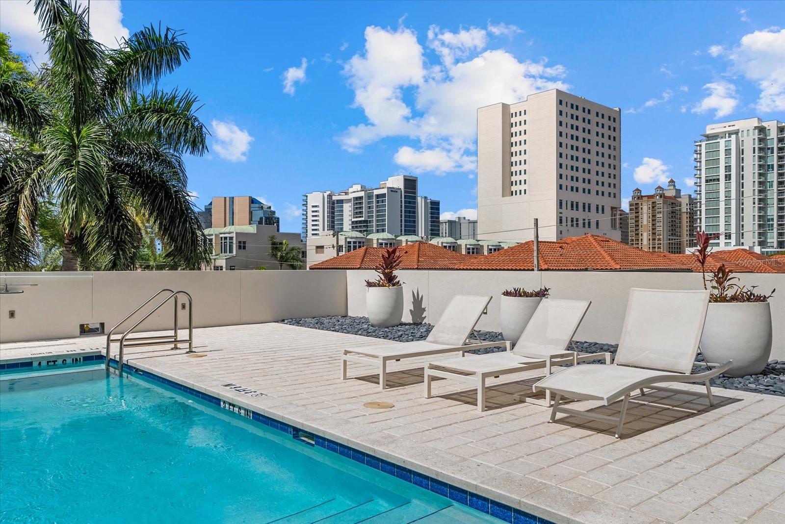 Photo of 332 COCOANUT AVENUE #302 SARASOTA FL 34236