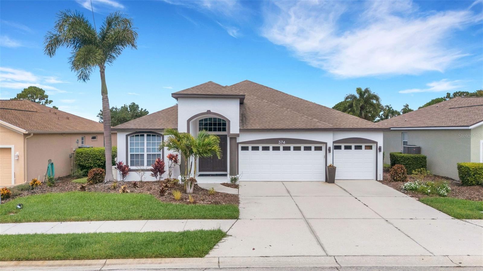 Photo of 374 LONDONDERRY DRIVE SARASOTA FL 34240