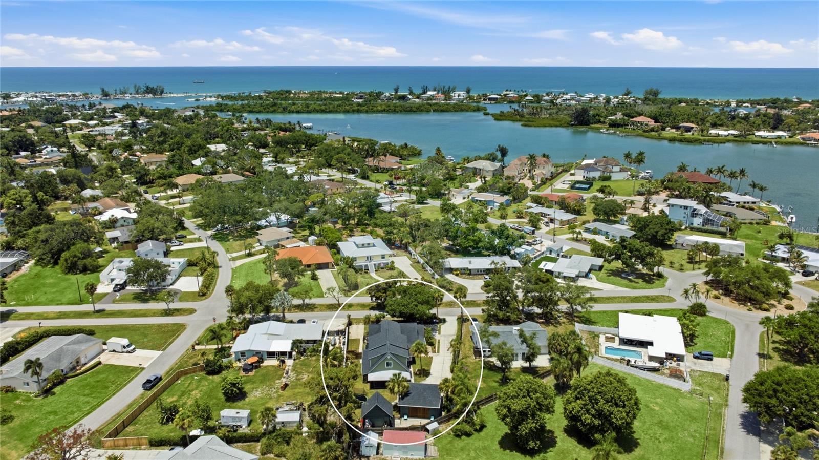 Photo of 405 BAY POINT AVENUE NOKOMIS FL 34275
