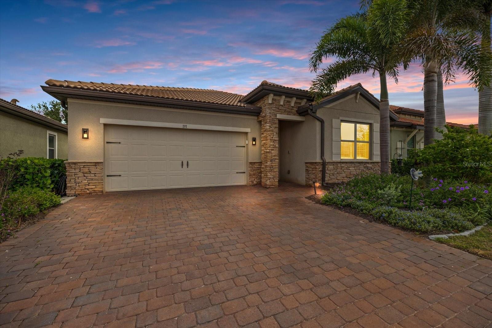 Photo of 191 MARAVIYA BOULEVARD NORTH VENICE FL 34275