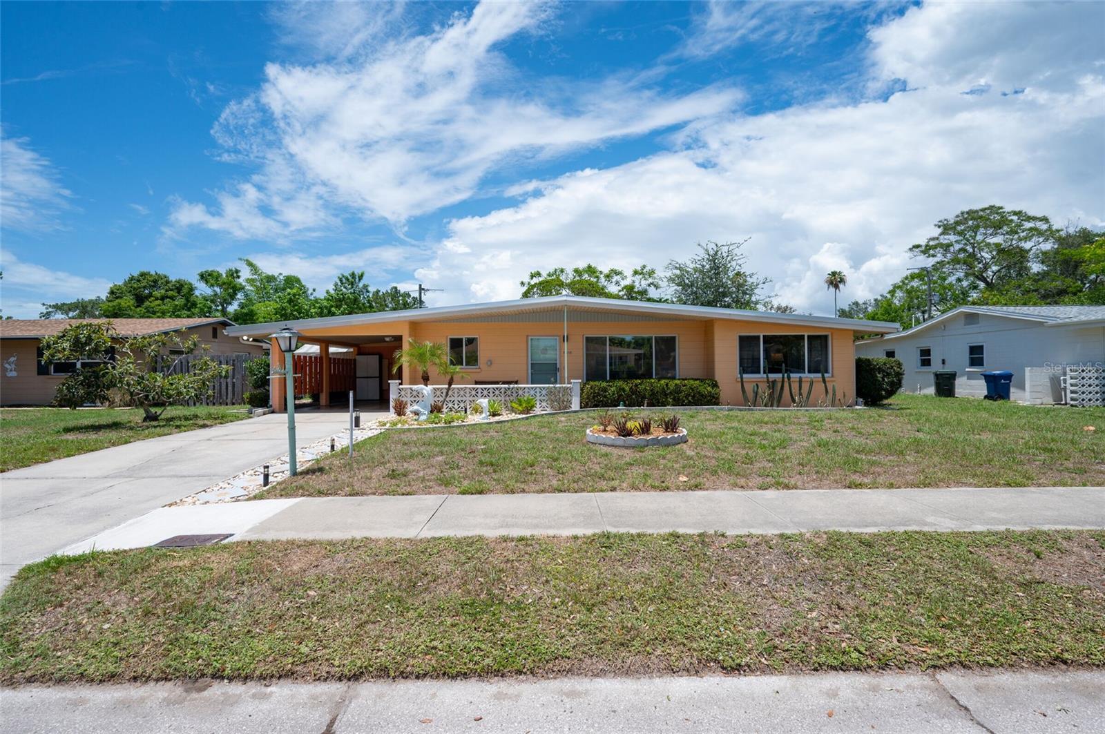 Photo of 2215 GROVE STREET SARASOTA FL 34239