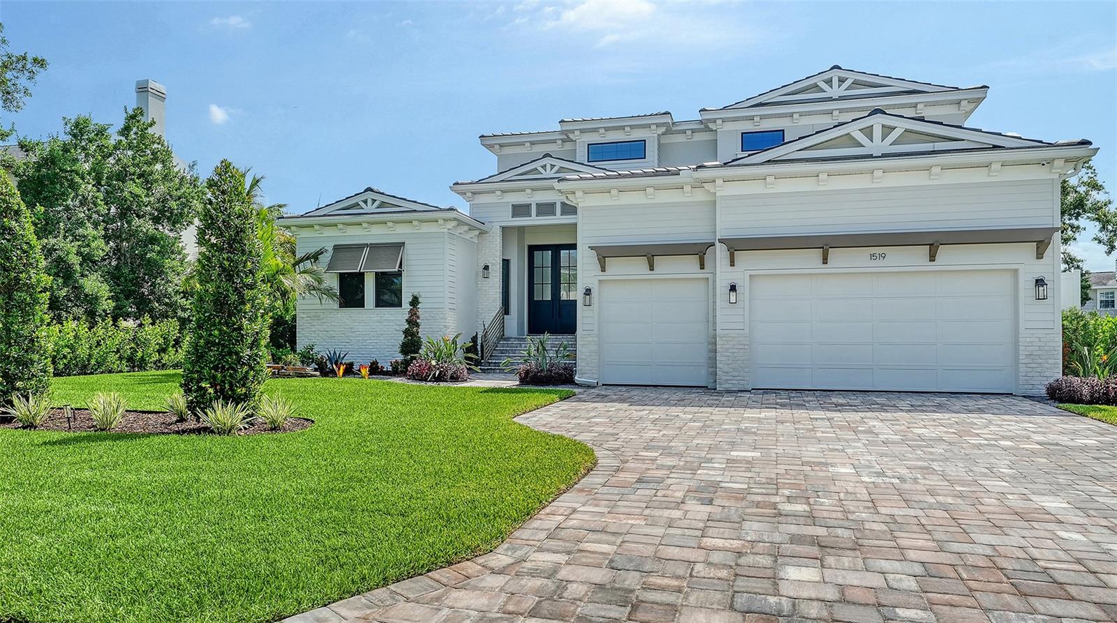 Photo of 1519 HARBOR DRIVE SARASOTA FL 34239