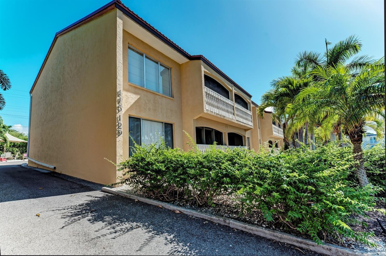 Photo of 129 TYLER DRIVE #101 SARASOTA FL 34236