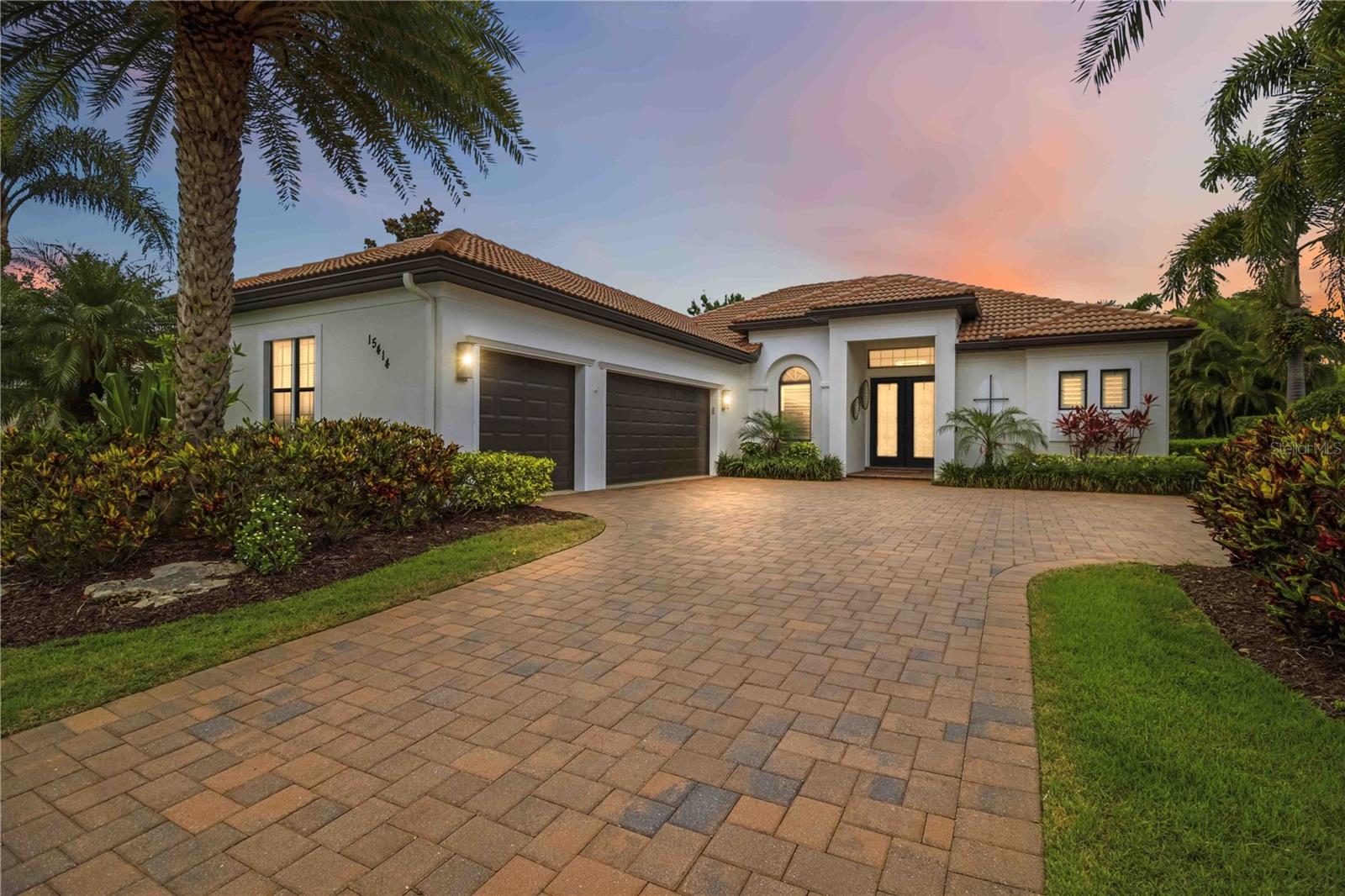 Photo of 15414 LEVEN LINKS PLACE BRADENTON FL 34202