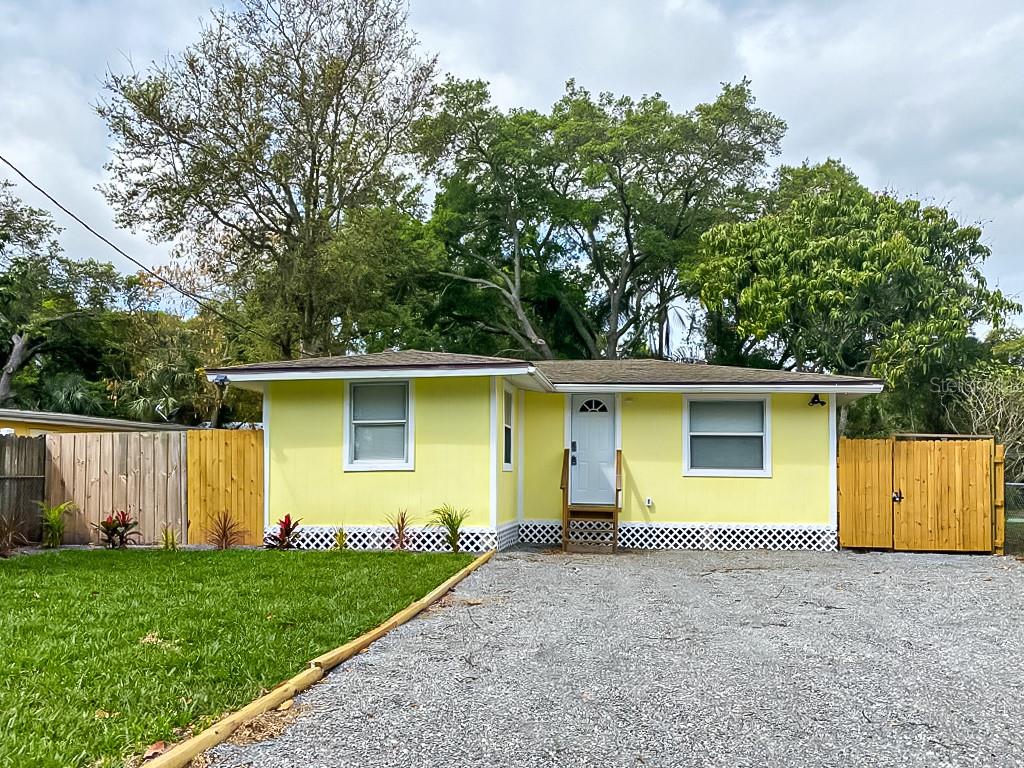 Photo of 4303 CHESTNUT AVENUE SARASOTA FL 34234