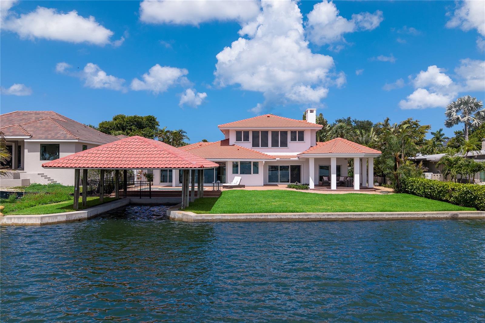 Photo of 330 W BAY DRIVE VENICE FL 34285