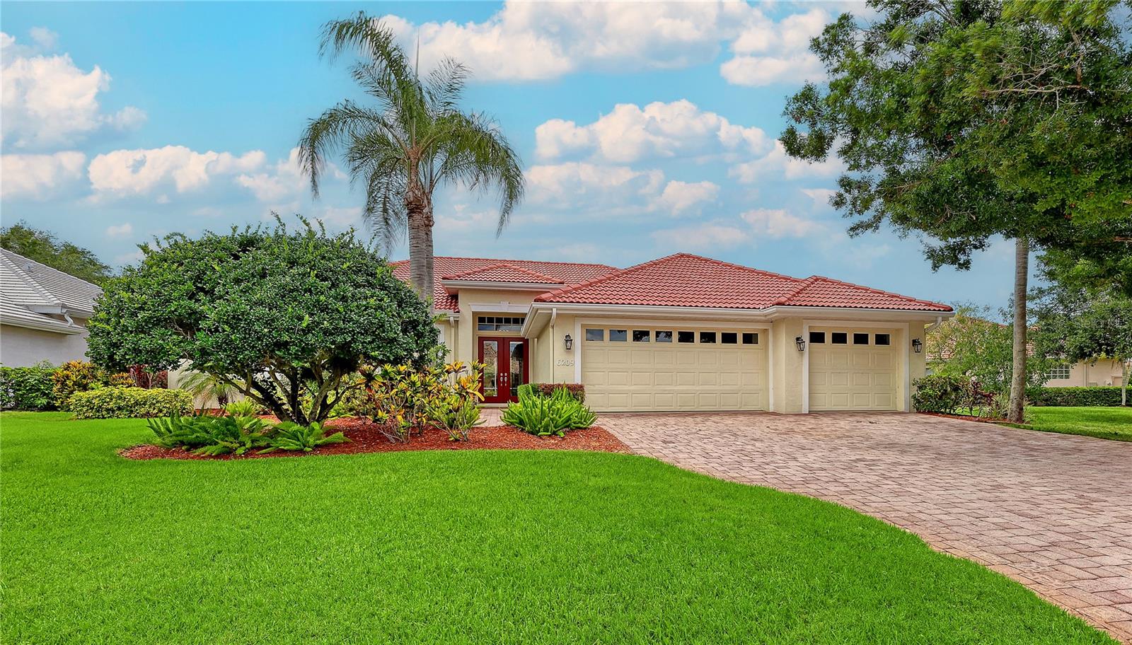 Photo of 6209 CYPRESS BEND COURT BRADENTON FL 34201