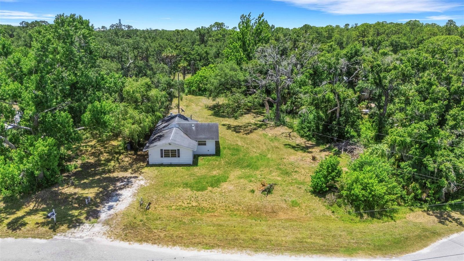 Photo of 8010 BROWER DRIVE BRADENTON FL 34211