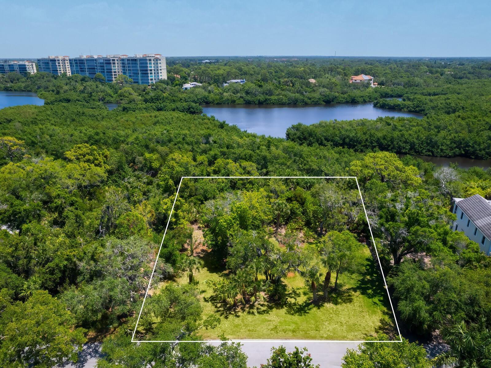 Photo of 216 OSPREY POINT DRIVE OSPREY FL 34229
