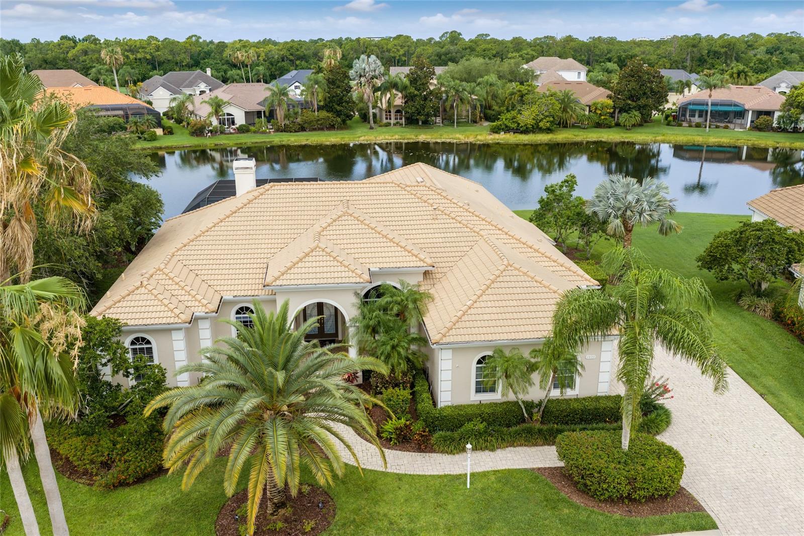 Photo of 7920 ROYAL QUEENSLAND WAY LAKEWOOD RANCH FL 34202