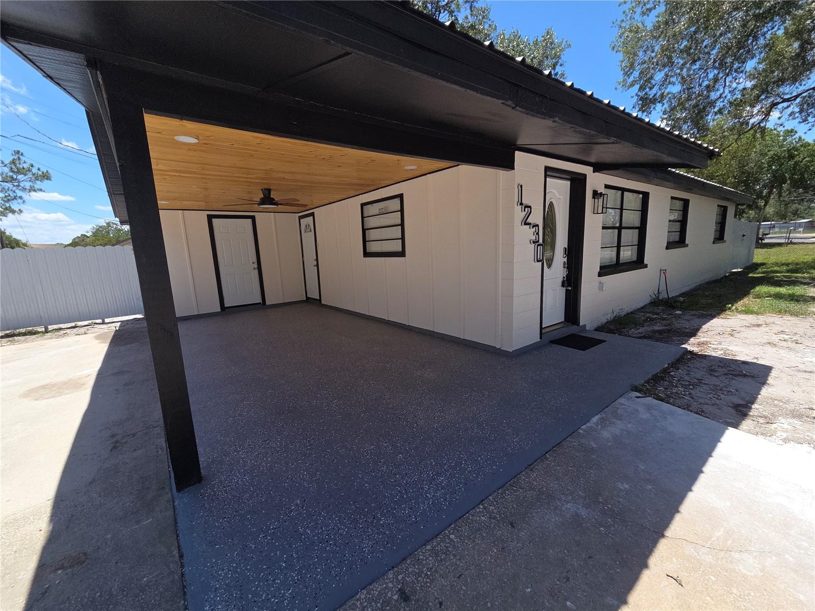 Photo of 1230 KEW CIRCLE LAKELAND FL 33815