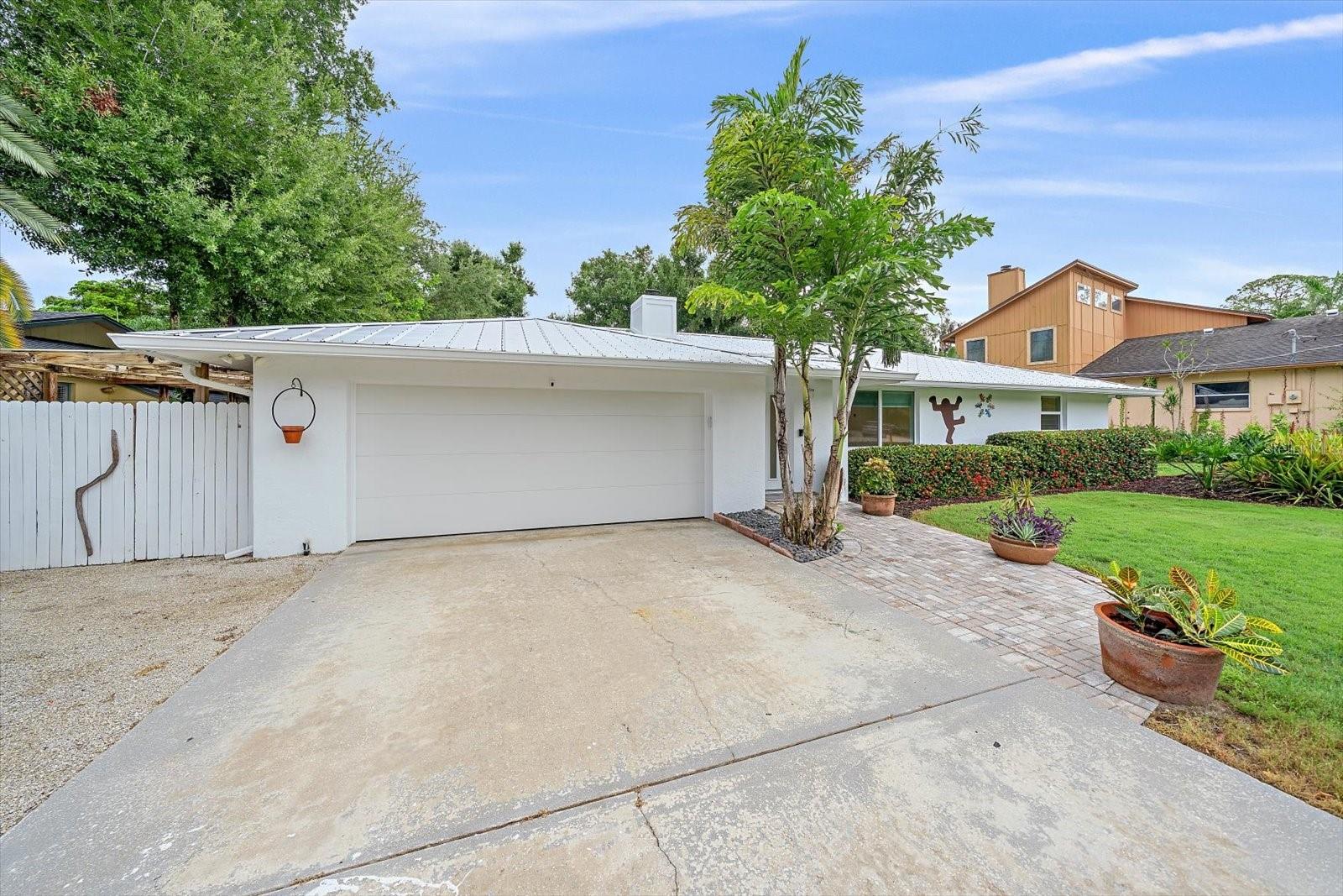Photo of 4271 LAGO WAY SARASOTA FL 34241