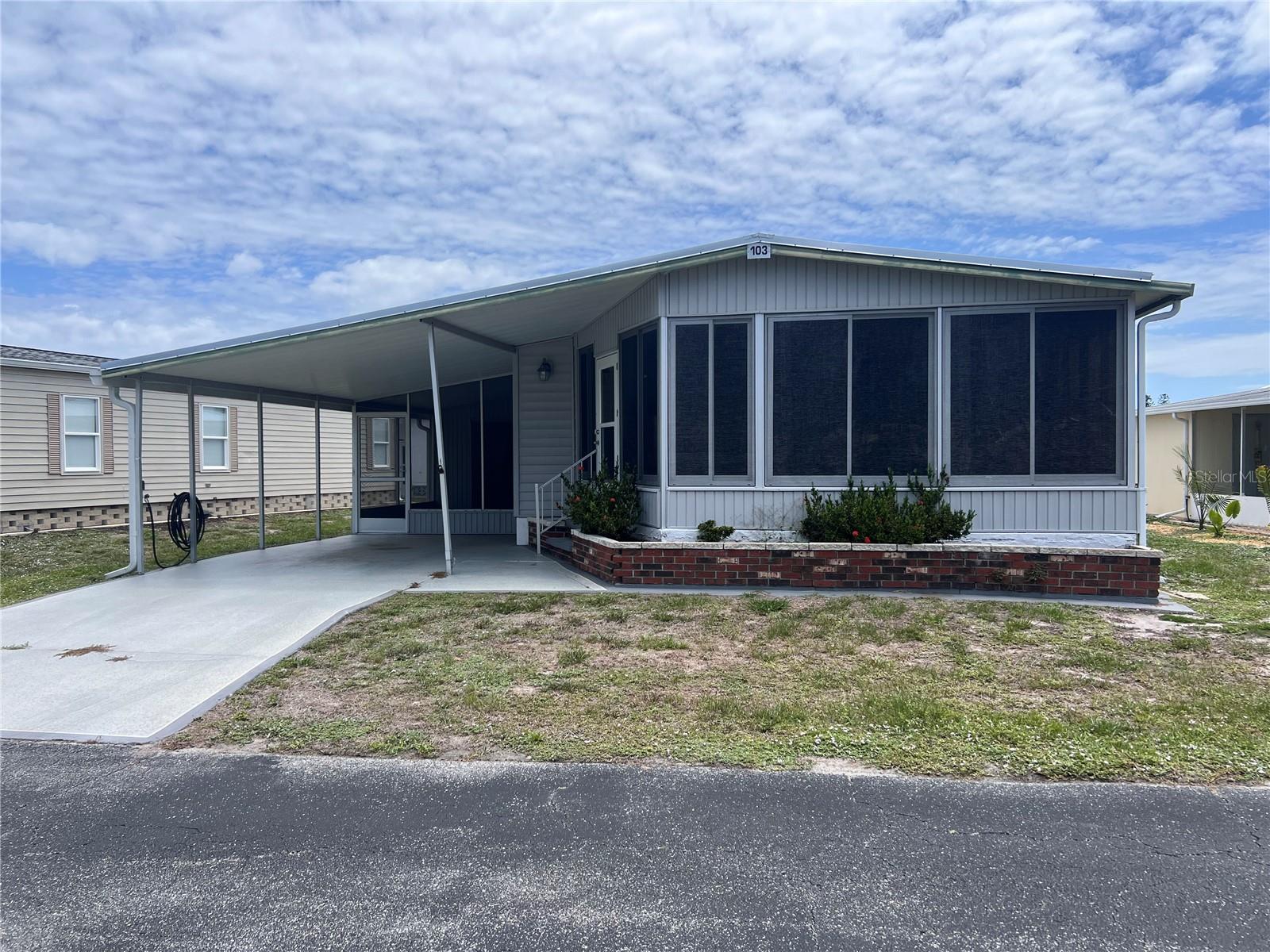 Photo of 103 S FIJI CIRCLE ENGLEWOOD FL 34223